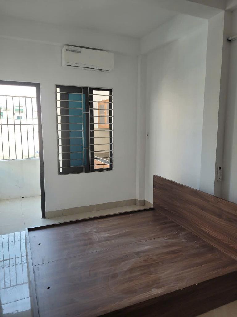 HƠN 5 TỶ-NHÀ YÊN XÁ-MỚI KOONG-7 TẦNG THANG MÁY-5 NGỦ-25TR/THÁNG - Ảnh chính