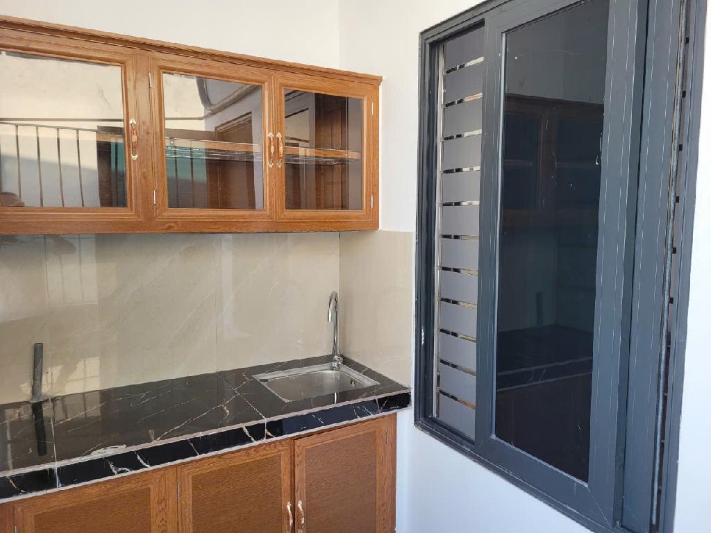 HƠN 5 TỶ-NHÀ YÊN XÁ-MỚI KOONG-7 TẦNG THANG MÁY-5 NGỦ-25TR/THÁNG - Ảnh 1