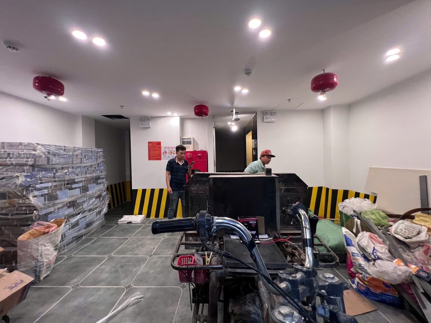 TÒA CĂN HỘ DỊCH VỤ, NGÕ 603,LẠC LONG QUÂN, TÂY HỒ:70M X7T, MT6M, GIÁ 18,5 TỶ. - Ảnh 4