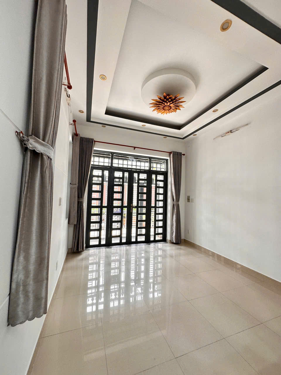 🌈Nhà Đẹp Ngang Khủng 6m Gần Trường Cao Đẵng Điện Lực P.Thạnh Lộc Quận 12- 2 tầng- Đường Oto- chỉ - Ảnh 4