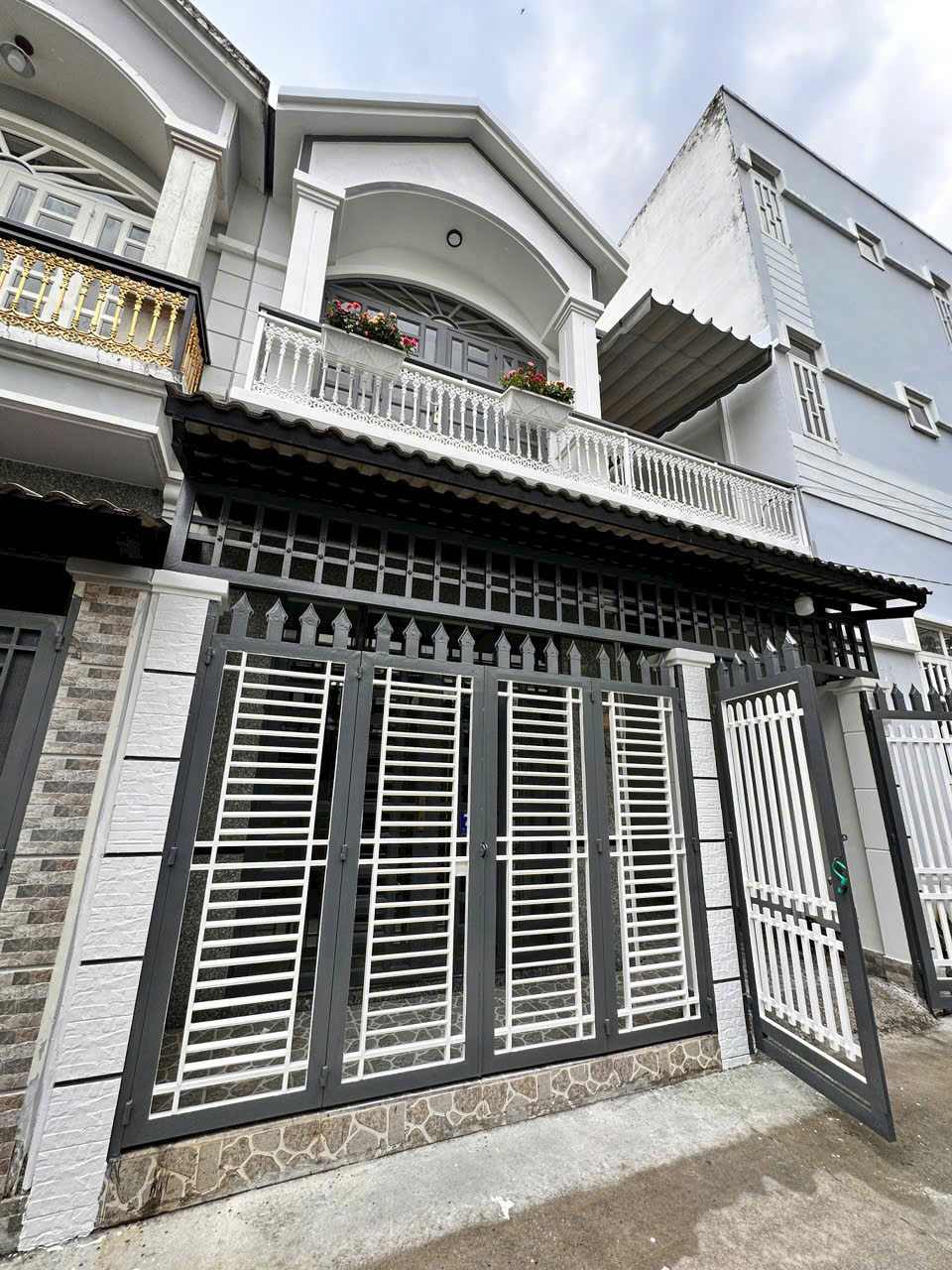 🌈Nhà Đẹp Ngang Khủng 6m Gần Trường Cao Đẵng Điện Lực P.Thạnh Lộc Quận 12- 2 tầng- Đường Oto- chỉ - Ảnh chính