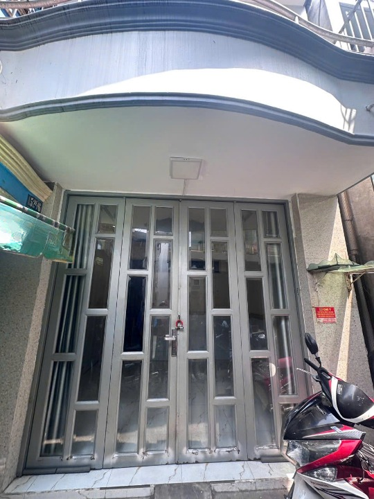 Nhà 24m2 cách mặt tiền 211 Ba Đình 30m P8Q8 ko lộ giới - Ảnh chính