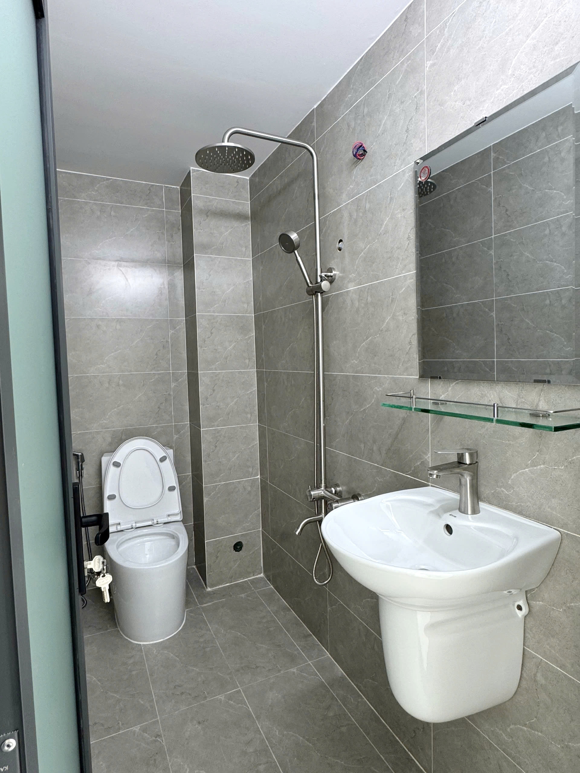Nhà đẹp 2lầu BTCT 3.7*10m hẻm 314 Âu Dương Lân P3Q8 - Ảnh 4