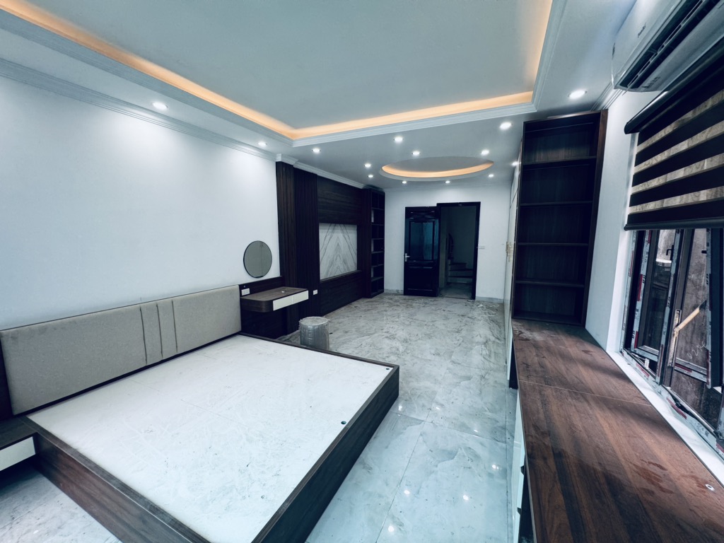 HIẾM-NHÀ ĐẸP-HOÀNG VĂN THÁI-THANH XUÂN-LÔ GÓC 43M-5 TẦNG-5PN-Ô TÔ GẦN-8,55 TỶ - Ảnh 2