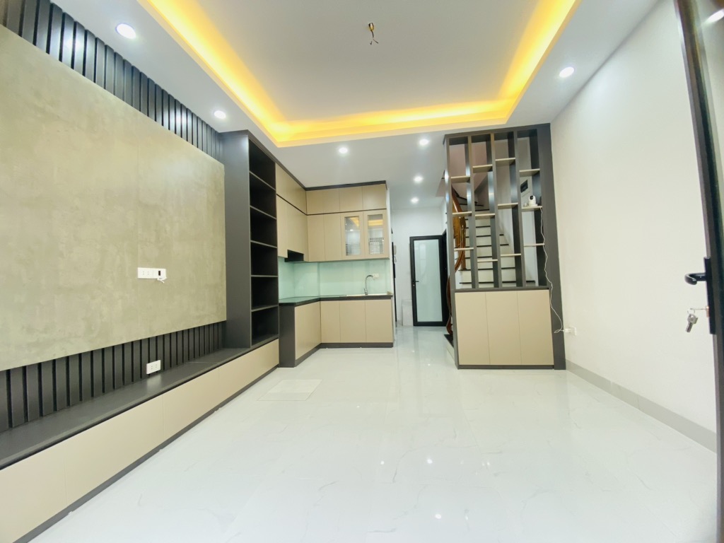 HIẾM-NHÀ ĐẸP-HOÀNG VĂN THÁI-4 TẦNG-NỘI THẤT-Ô TÔ GẦN GIÁ 6,68 TỶ - Ảnh 1