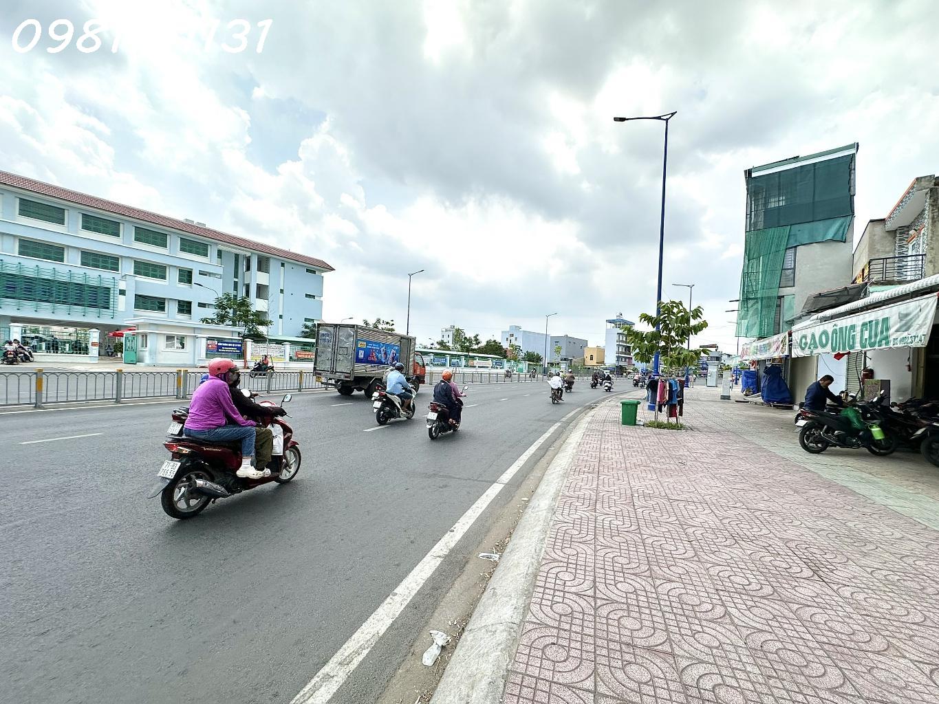 BÁN NHÀ MẶT TIỀN TÊN LỬA – NGANG KHỦNG 6.6M – 3 TẦNG MỚI – THUÊ 30TR/TH – GIÁ CHỈ 12.5 TỶ - Ảnh chính
