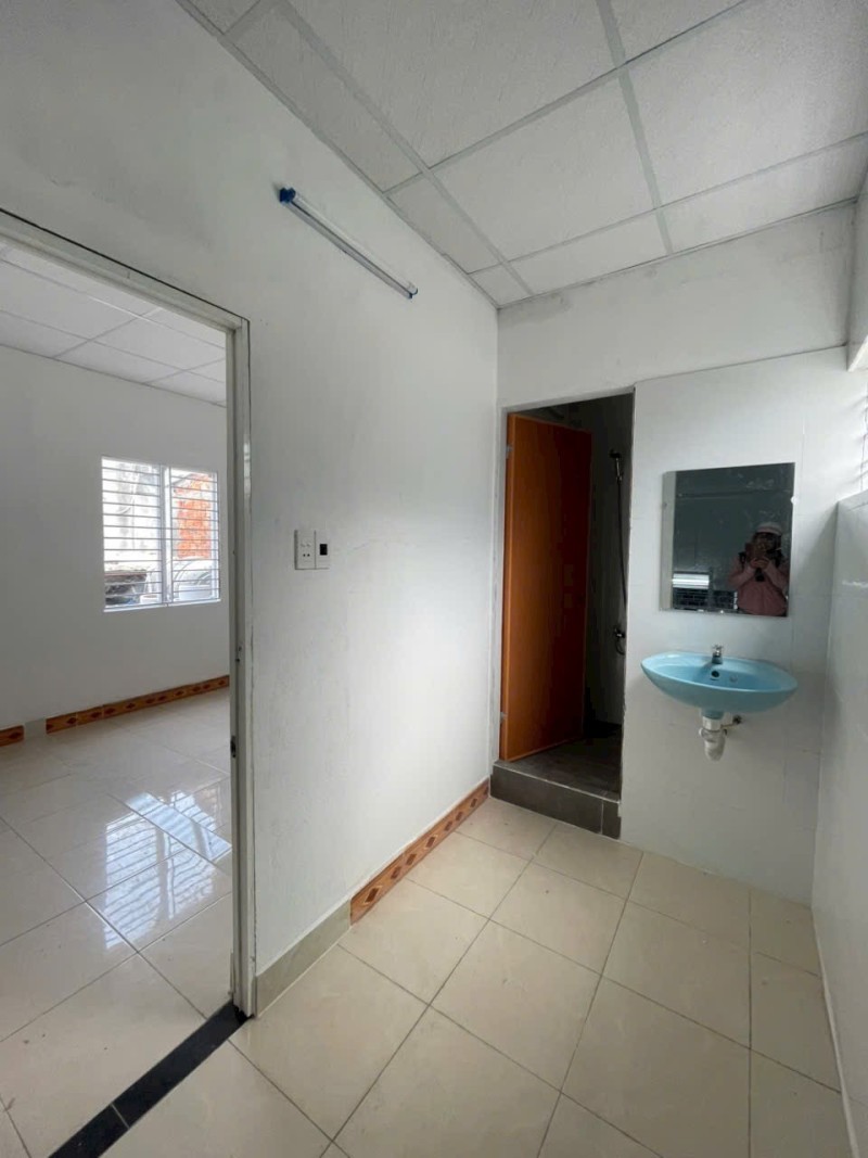 ► Nhà sát Đinh Công Trứ, Ô tô đậu 30m, gần Biển Mân Thái, ~70m2, Gác đúc sạch, nhỉnh 3 tỷ - Ảnh 4
