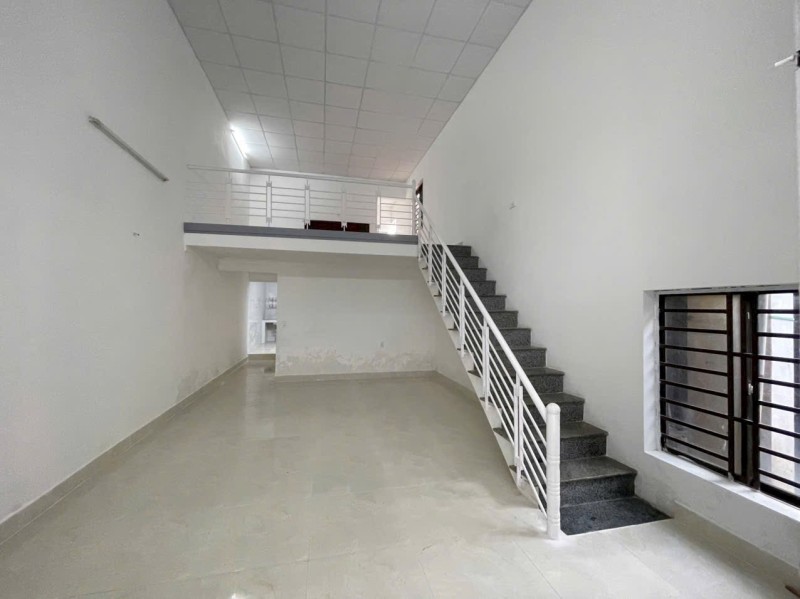 ► Nhà sát Đinh Công Trứ, Ô tô đậu 30m, gần Biển Mân Thái, ~70m2, Gác đúc sạch, nhỉnh 3 tỷ - Ảnh chính