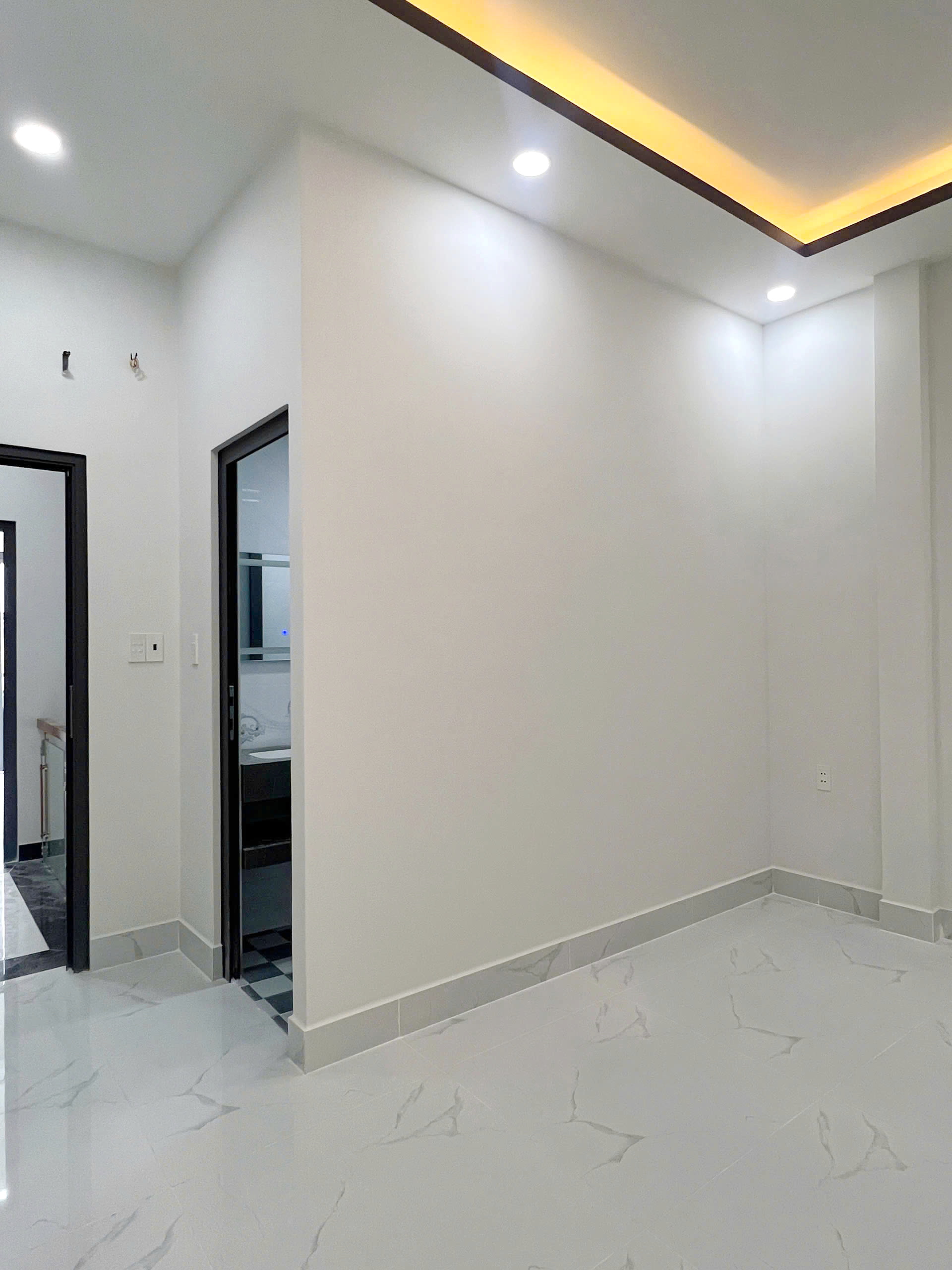 Nhà mởi HXH 5m 2lầu/4PN/5WC Số 9/ Âu Dương Lân P3Q8 - Ảnh 2