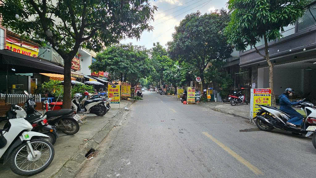 CÔ TÔI CẦN CHUYỂN NHƯỢNG LẠI CĂN NHÀ MẶT PHỐ LÊ LAI 50M2_4T KHU VỰC KINH DOANH SẦM UẤT - Ảnh chính