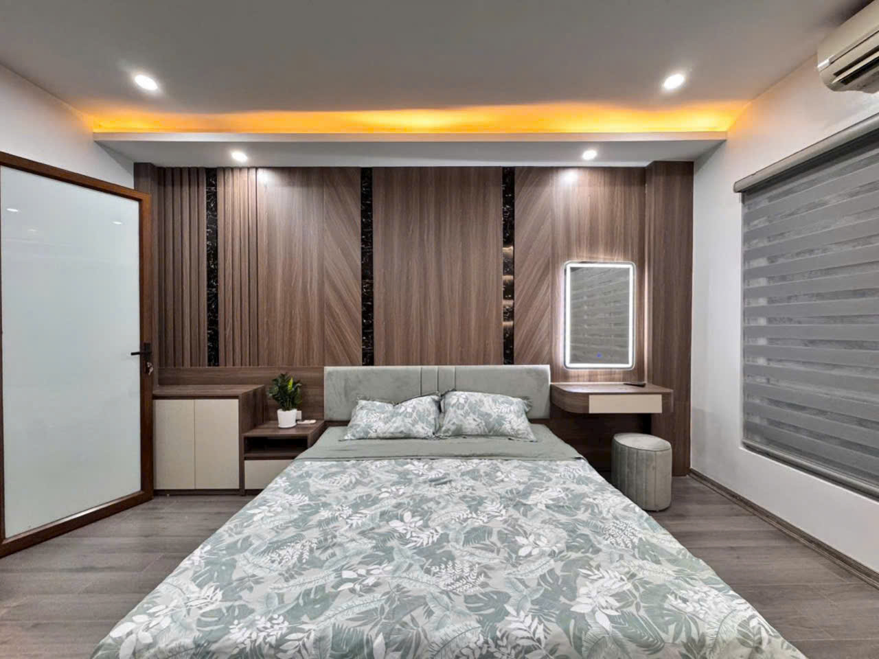 CÔ TÔI CẦN CHUYỂN NHƯỢNG LẠI CĂN NHÀ MẶT PHỐ LÊ LAI 50M2_4T KHU VỰC KINH DOANH SẦM UẤT - Ảnh 2
