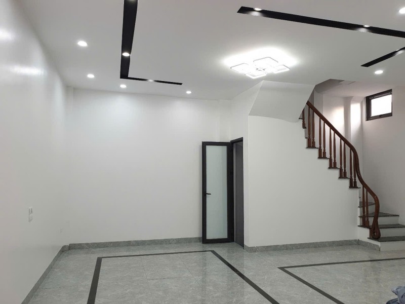 Bán nhà Thượng Phúc 30.3m², 5T, ban công thoáng, vài bước ra ô tô, chỉ 6.1 Tỷ - Ảnh 2