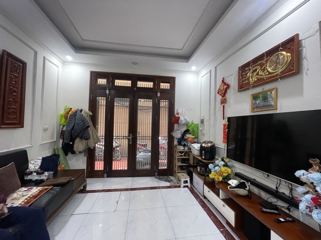 HIẾM - NHÀ ĐẸP HỒ TÙNG MẬU - Ở NGAY - SỔ VUÔNG ĐÉT Tặng toàn bộ nội thất. Vài bước ra ô tô. Gần phố. - Ảnh 2