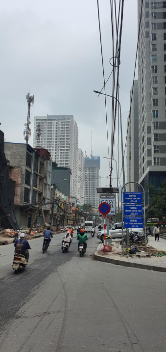 Cho thuê nhà mặt phố Nguyễn Tuân 35 m2 x 5  tầng cho tất cả các ngành nghề. - Ảnh chính
