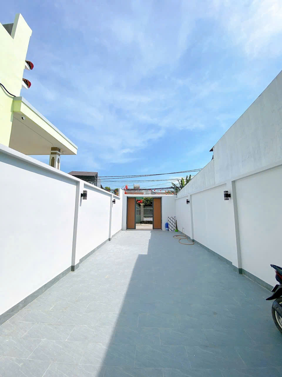 Ngay bệnh viện da liễu Đồng Khởi 5x23m , Nhà xây cho con trai ở giờ chuyển công tác nên bán gấp - Ảnh 6