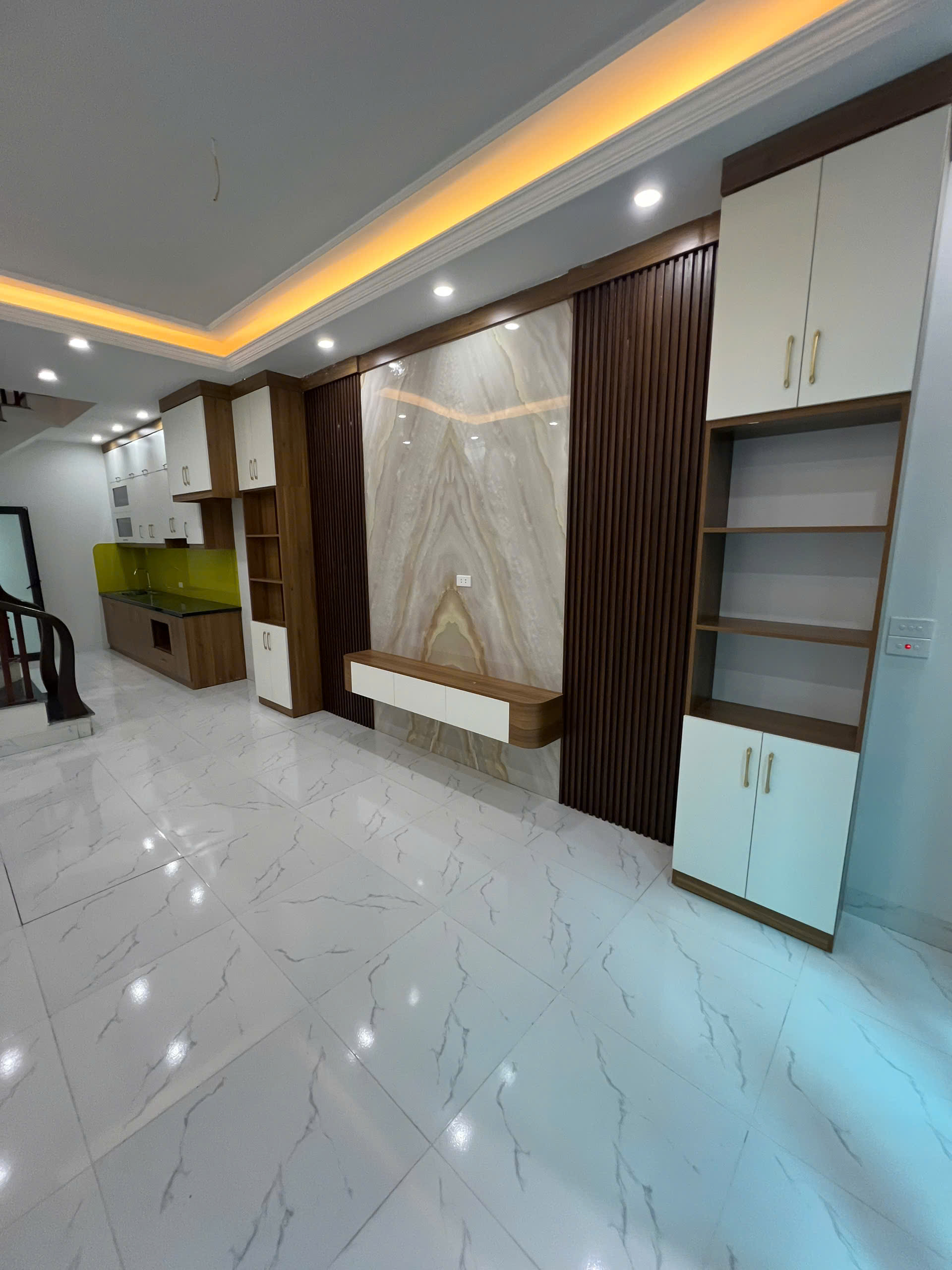 BÁN NHÀ MẬU LƯƠNG – GẦN KHU ĐÔ THỊ XA LA – 4.5 TẦNG – GIÁ 5.8 TỶ (CÓ THƯƠNG LƯỢNG) - Ảnh chính
