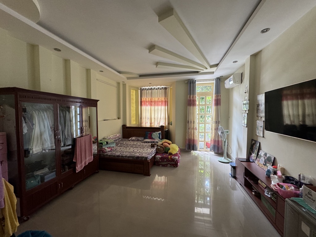 BÁN GẤP NHÀ MẶT TIỀN NGAY NGÃ TƯ BỐN XÃ – 5 TẦNG – 100M2 CHỈ 9 TỶ - Ảnh 1