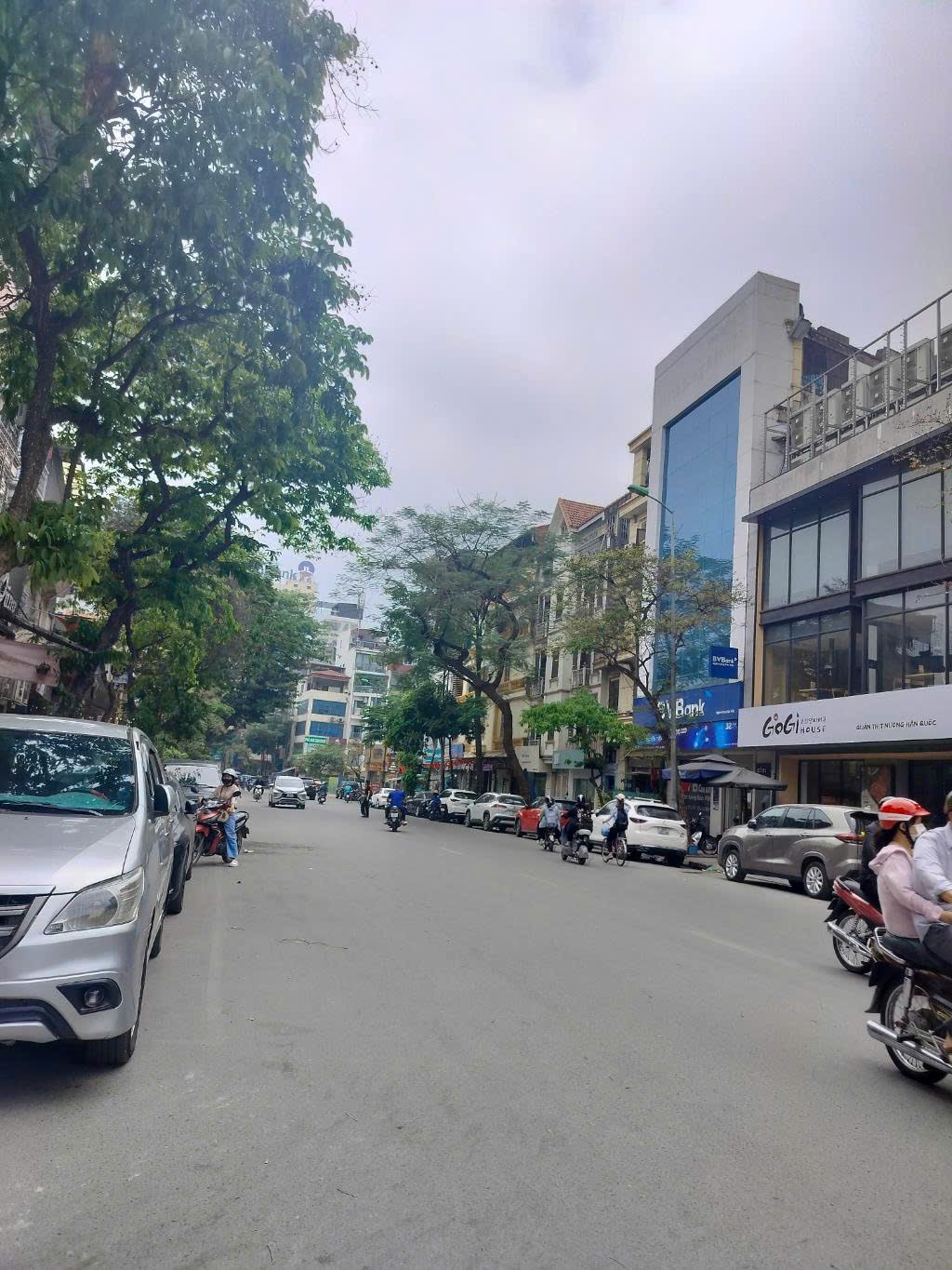 Bán nhà đẹp Giang Văn Minh, vài bước ra mặt phố, dân xây tâm huyết - Ảnh chính