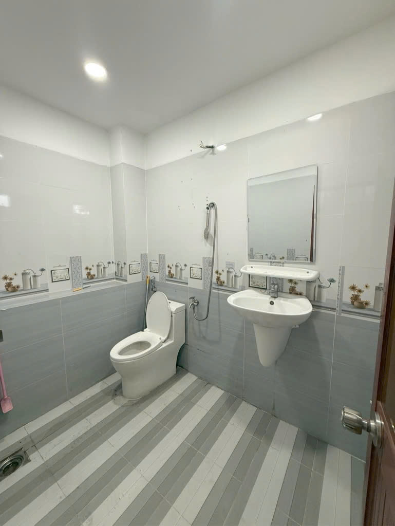BÁN NHÀ MẶT TIỀN XE TẢI – GẦN GÒ XOÀI, LÊ VĂN QUỚI – 56M² – GIÁ CHỈ 5.1 TỶ - Ảnh 3