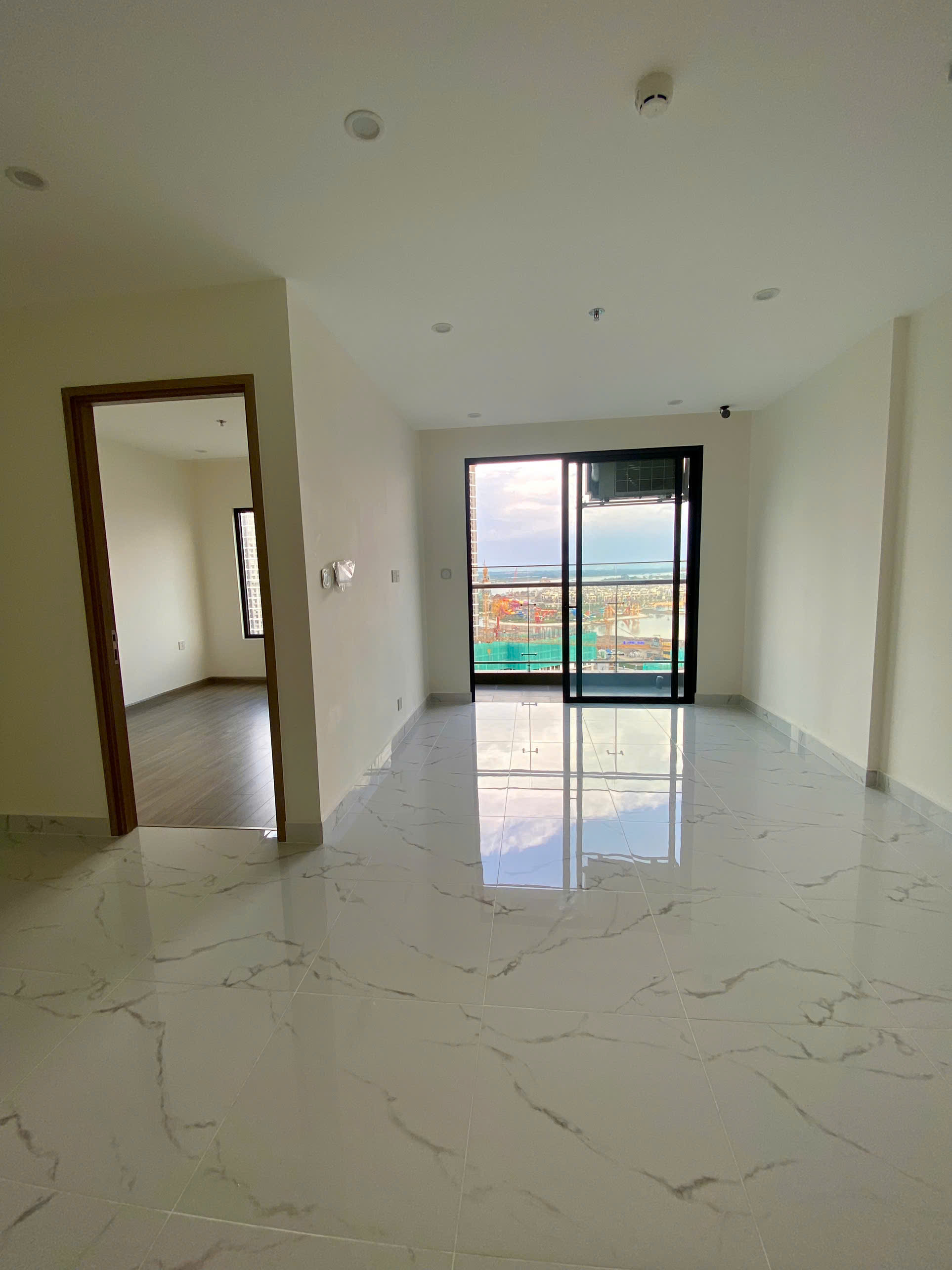 siêu hot hôm nay! căn 1PN + GH, tầng trung, hướng đn mát, view hồ bơi, giá chỉ 2tỷ77 all in - Ảnh 4