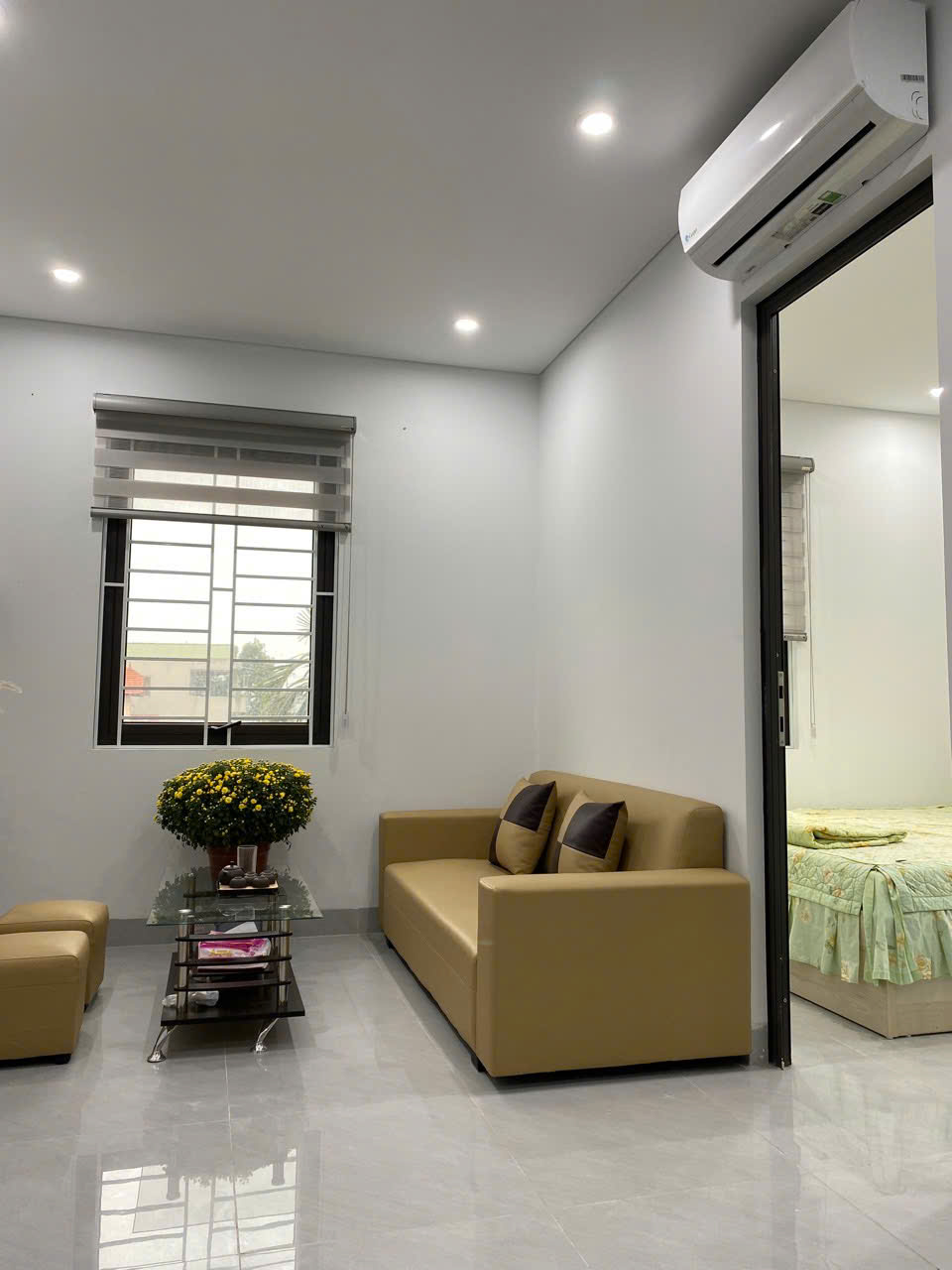 CHO THUÊ 1 PHÒNG NGỦ + 1 PHÒNG KHÁCH<br>NGỌC THỤY – ĐẦY ĐỦ TIỆN NGHI – DẮT NHAU VỀ LÀ  Ở NGAY<br><br>📍 - Ảnh chính