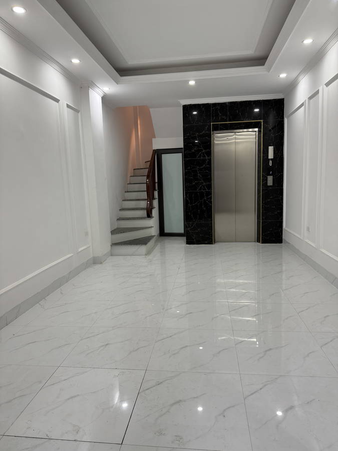 Bán Nhà Kim Giang. Thanh Trì. Ô Tô. 6 Tầng Thang Máy. DT 39m2. MT 4,5m. Giá 11,45 Tỷ. - Ảnh 1