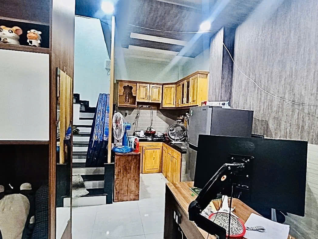 Nhà 2 Tầng Kiêng cố, Long Trường Quận 9, DTSd 68m2, Sổ hồng Riêng, chỉ 2.25ty - Ảnh 3