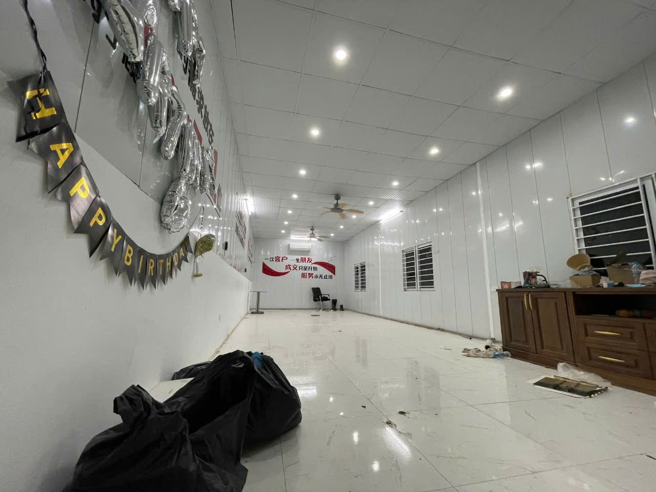 CHÍNH CHỦ Cho Thuê Tổ Hợp Văn Phòng & Kho Xưởng 400m² Vị Trí Đắc Địa, Kết Nối Thuận Tiện - Ảnh 1