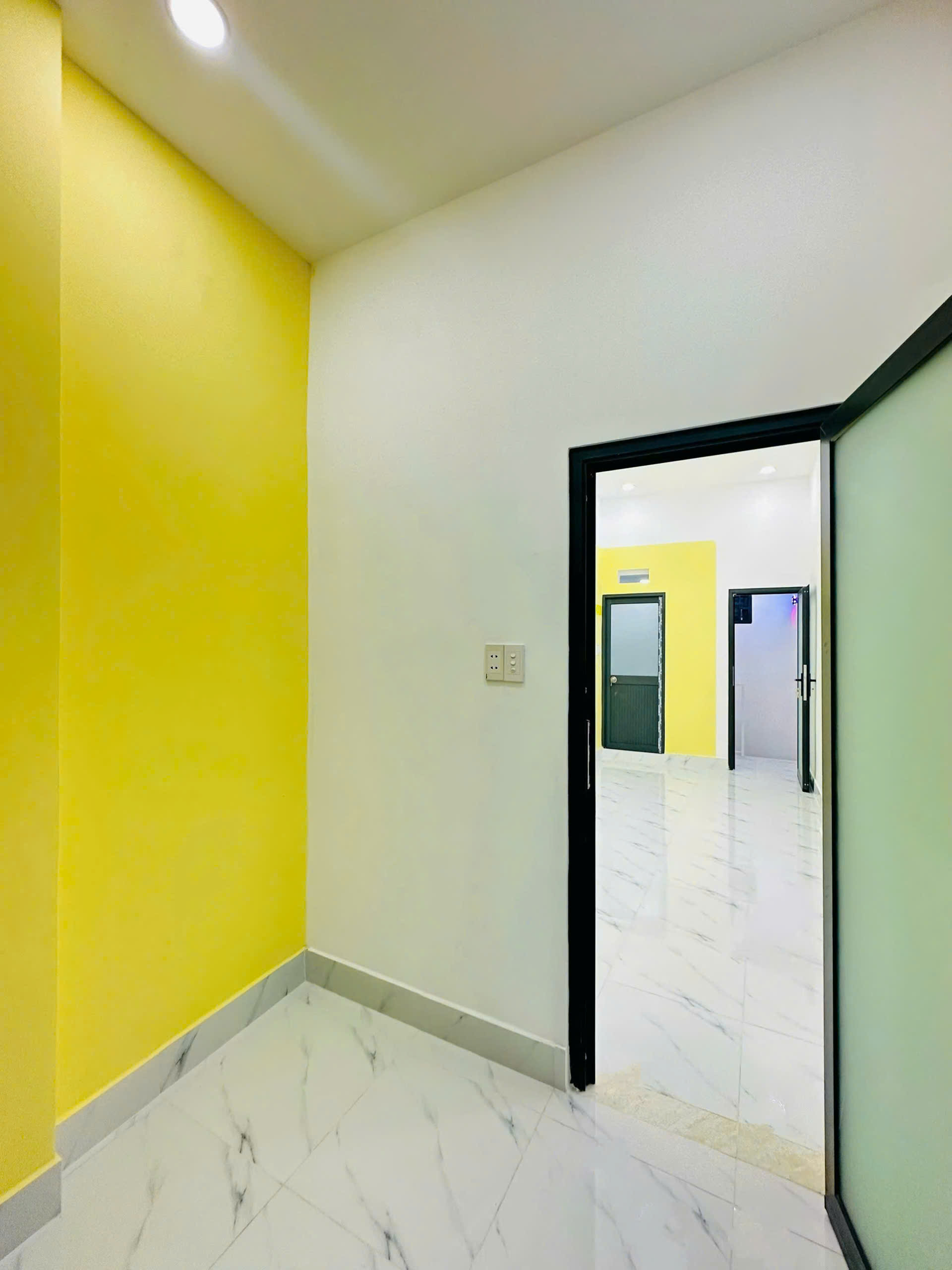 BÁN NHÀ 1 TRỆT 2 LẦU MỚI ĐẸP 100% - ĐƯỜNG HÀN HẢI NGUYÊN - QUẬN 11 - Ảnh 4