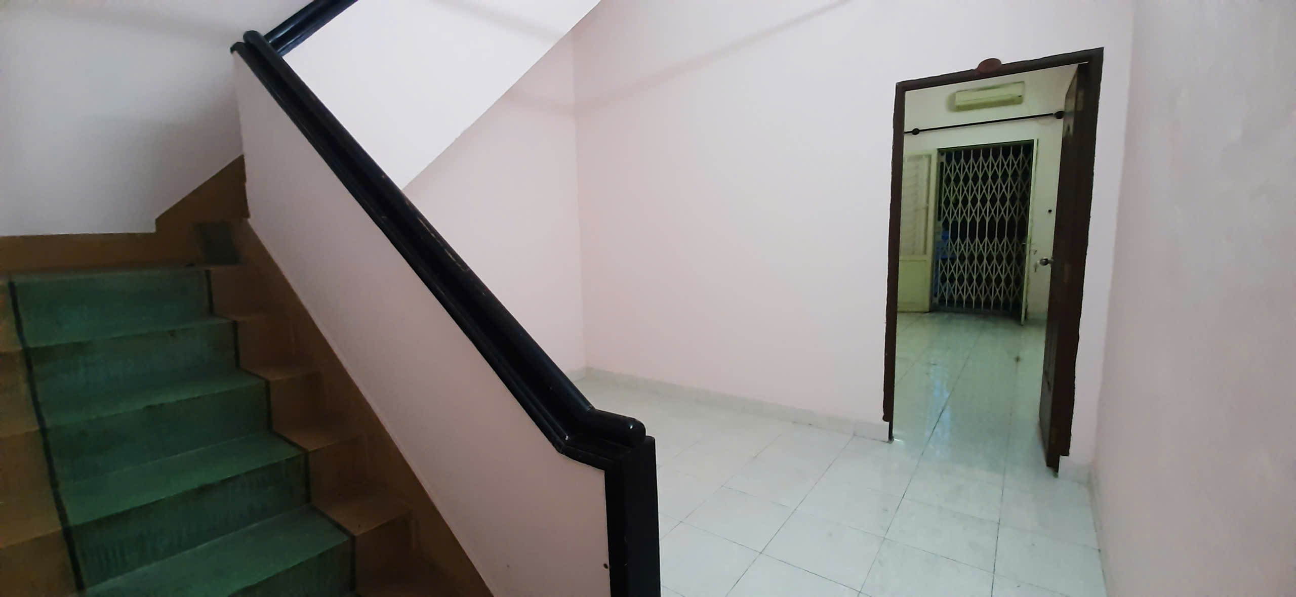 Cho thuê NNC Trệt, lửng, 2 lầu, ST sau lưng căn MT đường Cống Quỳnh P. Phạm Ngũ Lão Q1. Giá 24 Triệu - Ảnh 3