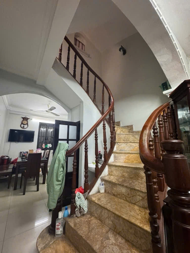 KIM MÃ - NÚI TRÚC - BA BƯỚC RA PHỐ - DÂN XÂY - 38M2X4T - 8.4 TỶ - Ảnh 3