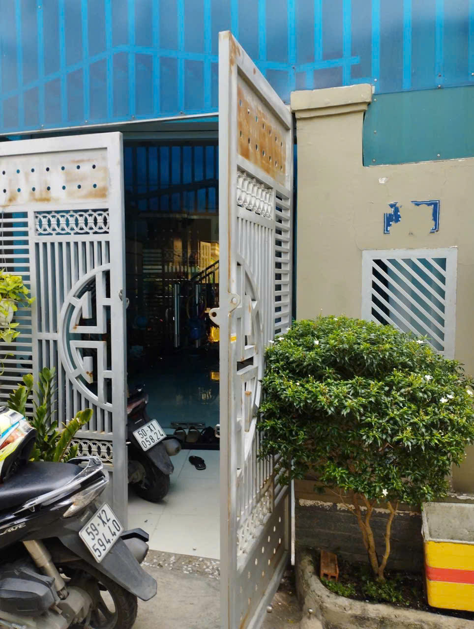 Nhà Đẹp 3 tầng Kiêng cố, Ở Ngay, Gẩn Global City, Quận 9, DtTsd 153m2, chỉ 5.85ty - Ảnh 1