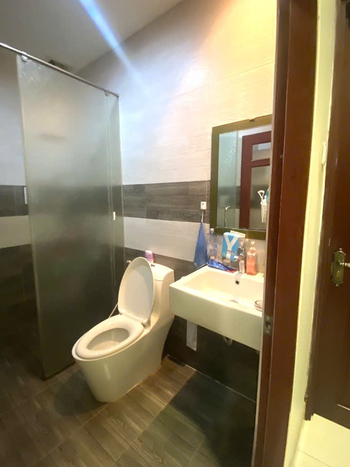 Nhà Đẹp 3 tầng Kiêng cố, Ở Ngay, Gẩn Global City, Quận 9, DtTsd 153m2, chỉ 5.85ty - Ảnh 3