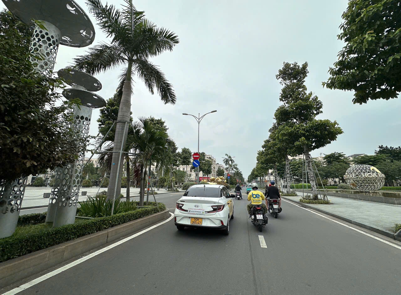 Bán Biệt thự đẳng cấp 4 lầu ngang 12m ngay KDC Cityland P.10 240m2 tiện ích VIP chỉ 55 tỷ - Ảnh 1