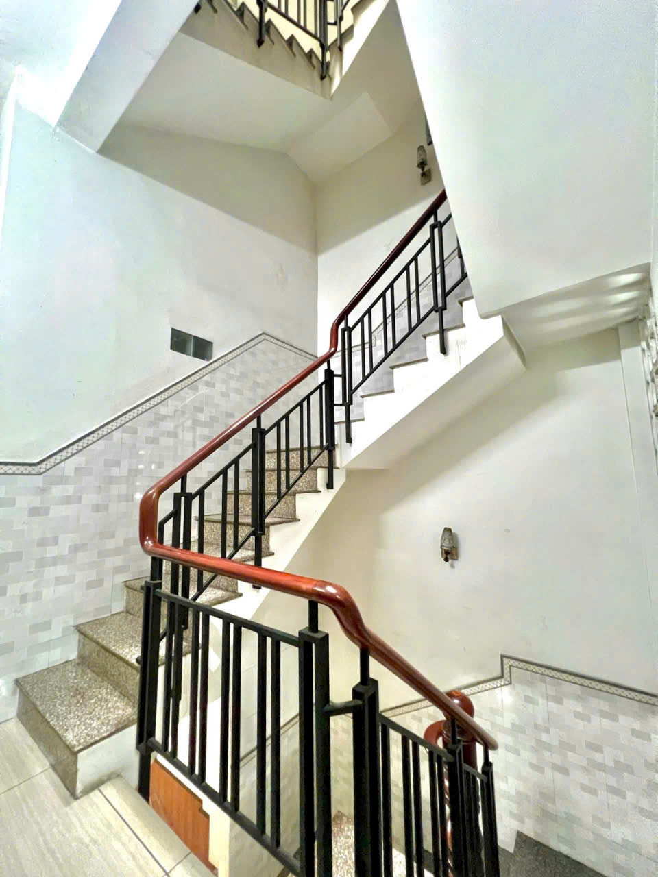 Bán nhà Mặt tiền Kinh Doanh  Tân Hương Tân Phú 82m2- 5 Tầng -Nhỉnh 16 tỷ - Ảnh 2