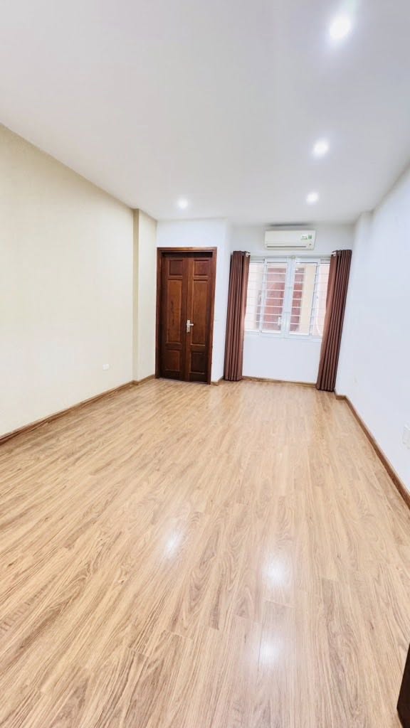NHÀ ĐẸP GẦN NGÃ TƯ HÀNG XANH-55m2 – 3PN- 1 CĂN RA HXH-CHỈ 4.9 TỶ - Ảnh 2