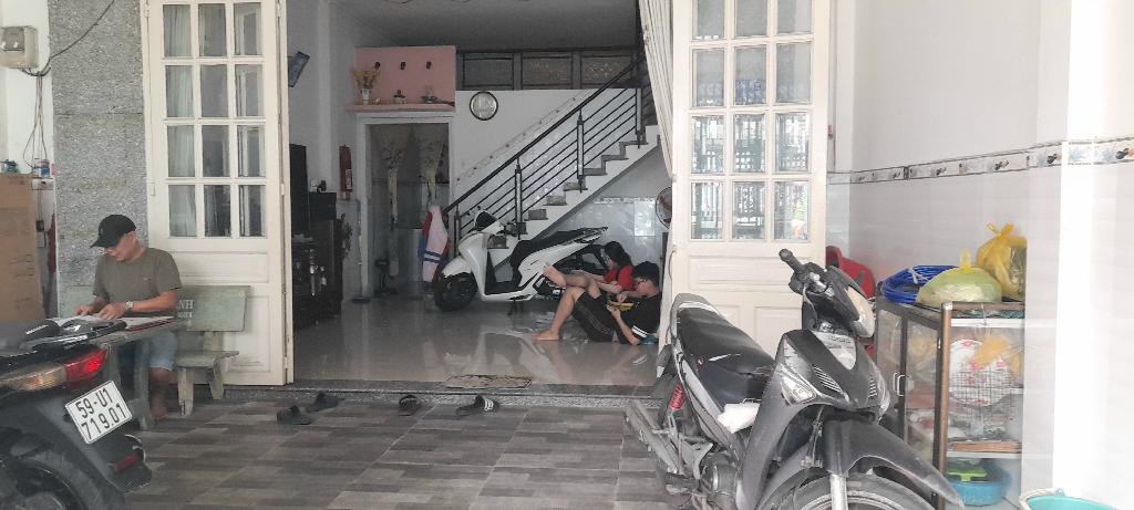 CẦN TIỀN BÁN GẤP NHÀ ĐƯỜNG BÌNH ĐÔNG [P14, Q8] DT: 71.1M2 (5.9 X 13M) 2T, 2PN CHỈ 5 TỶ - Ảnh chính