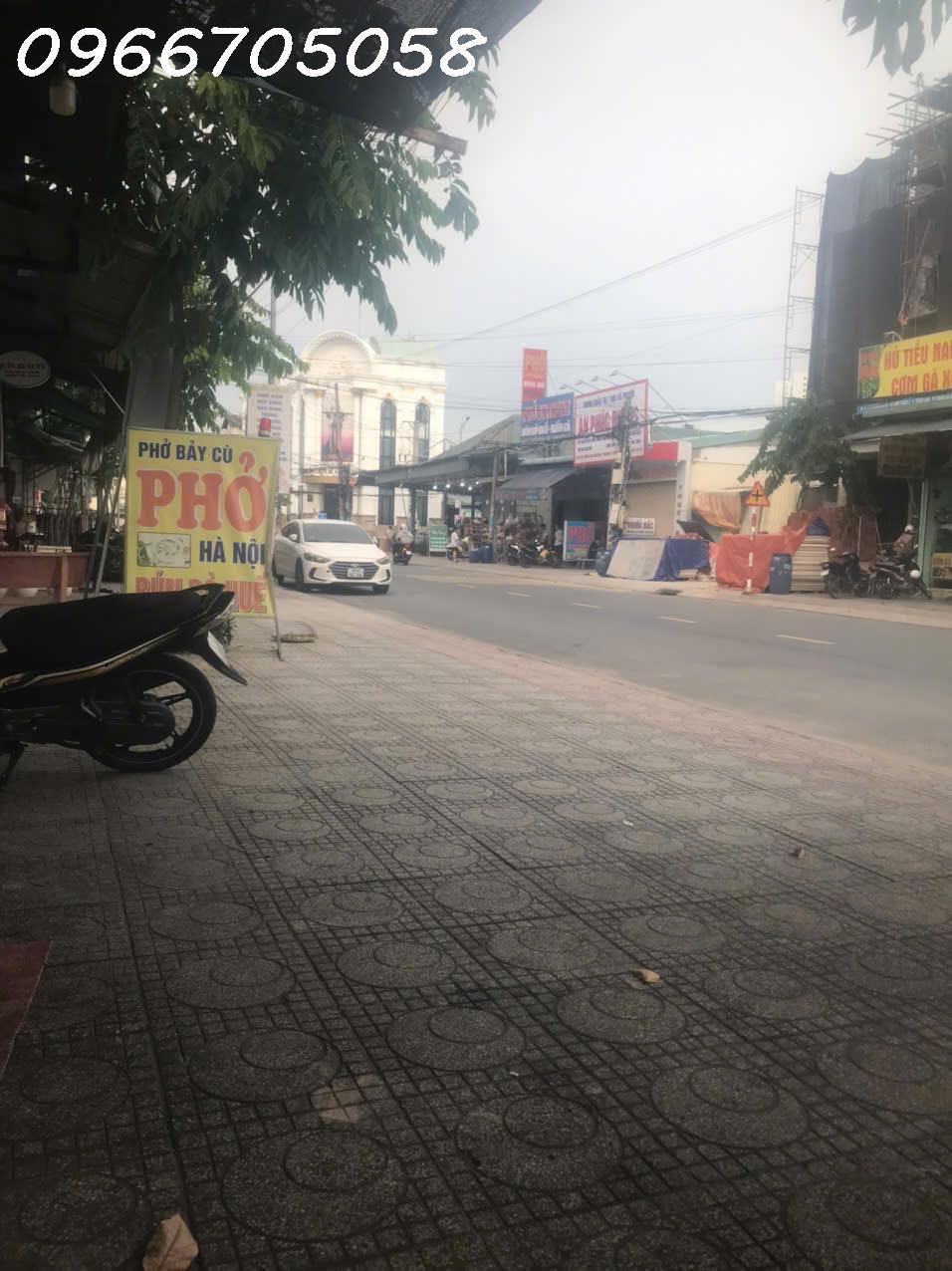 Sang gấp mặt bằng đang kinh doanh quán phở tại Đường D8, Thuận Giao , Thuận An, Bình Dương - Ảnh chính