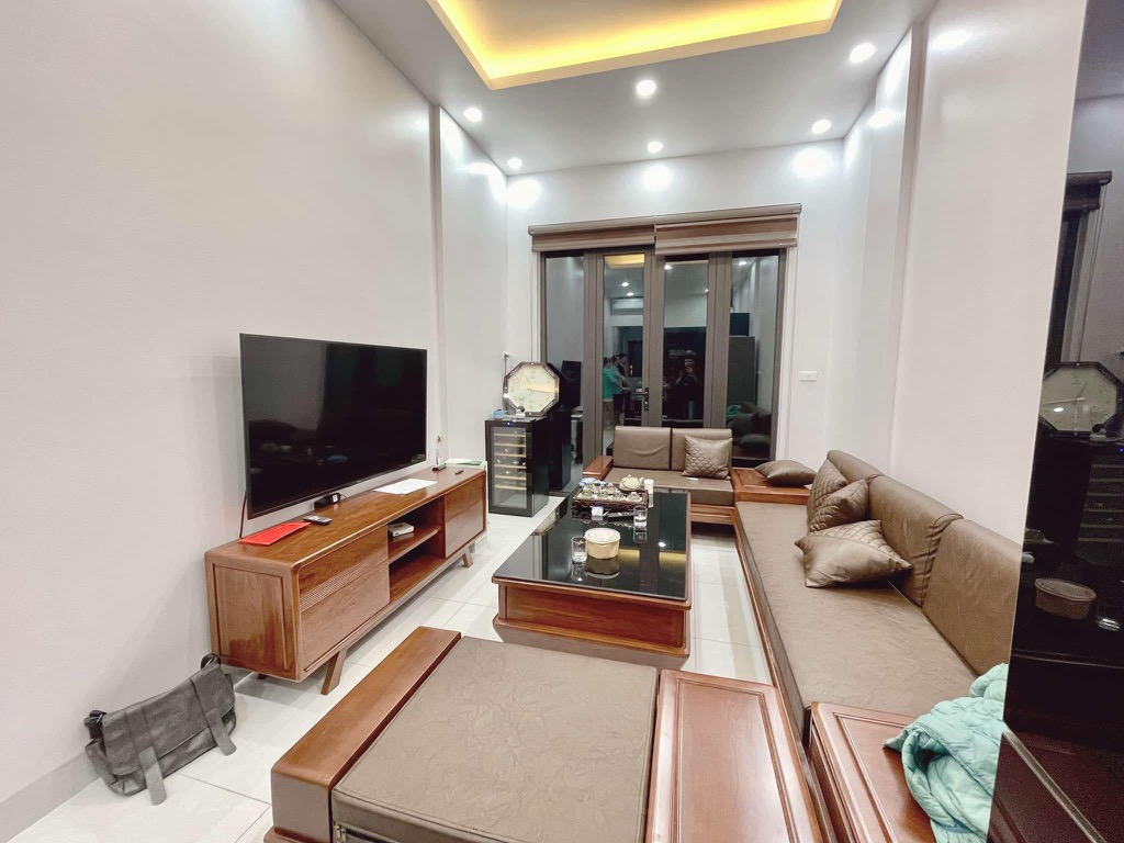 CẦN BÁN GẤP NHÀ 5 TẦNG PHỐ NGỌC TRÌ – LONG BIÊN – 30M² – GIÁ RẺ – NHÀ MỚI Ở NGAY - Ảnh 2