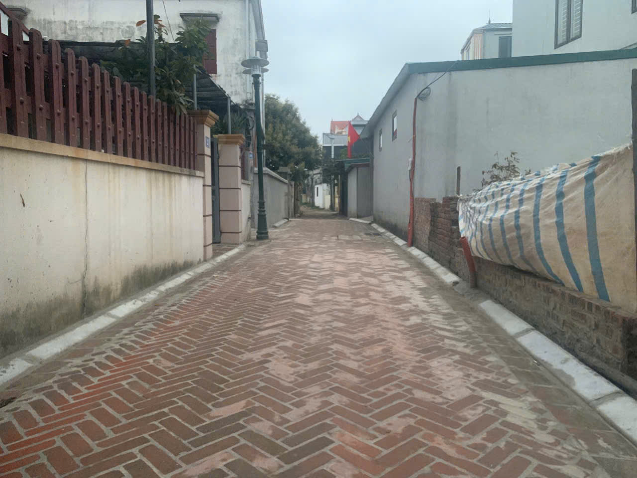SIÊU HÓT . BÁN MẢNH ĐẤT 52M - NHỈNH 6 TỎI - LẠI ĐÀ , ĐÔNG HỘI , ĐÔNG ANH . KHU VỰC CỰC HIẾM NHÀ BÁN - Ảnh 2