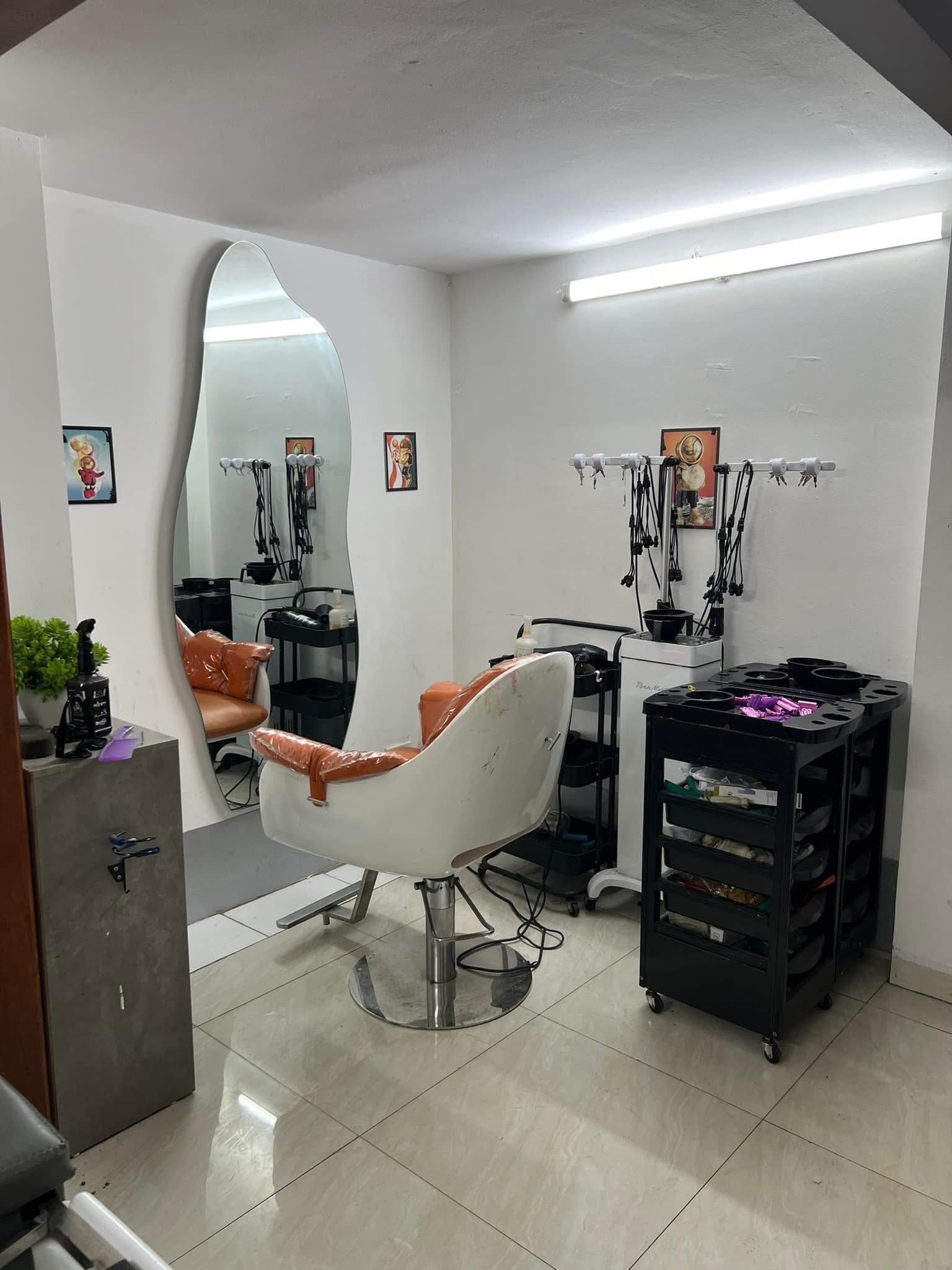 Sang nhượng Salon tóc tại Hoàng Văn Thái, Thanh Xuân, Hà Nội - Ảnh 3