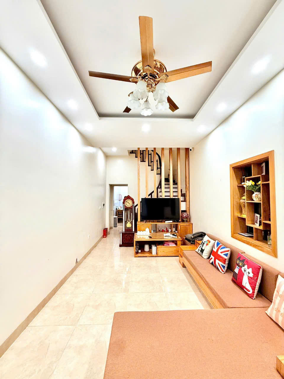 BÁN NHÀ DÂN XÂY CHẮC CHẮN, NGÕ THÔNG, 20M RA Ô TÔ TRÁNH, GIÁ 14,4 TỶ - Ảnh chính