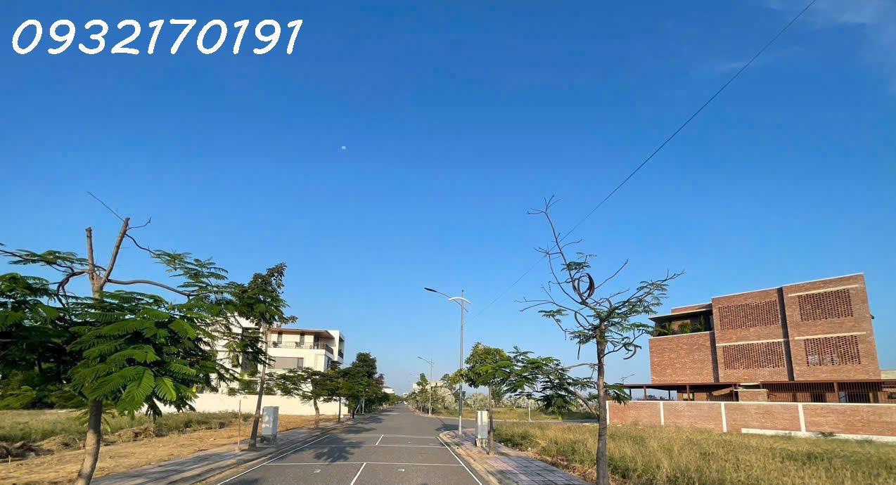 Đất ĐỐI DIỆN CÔNG VIÊN-giá rẻ nhất KĐT-Chỉ 23.5 triệu/m2-Sinh lời cao trong tương lai - Ảnh 1