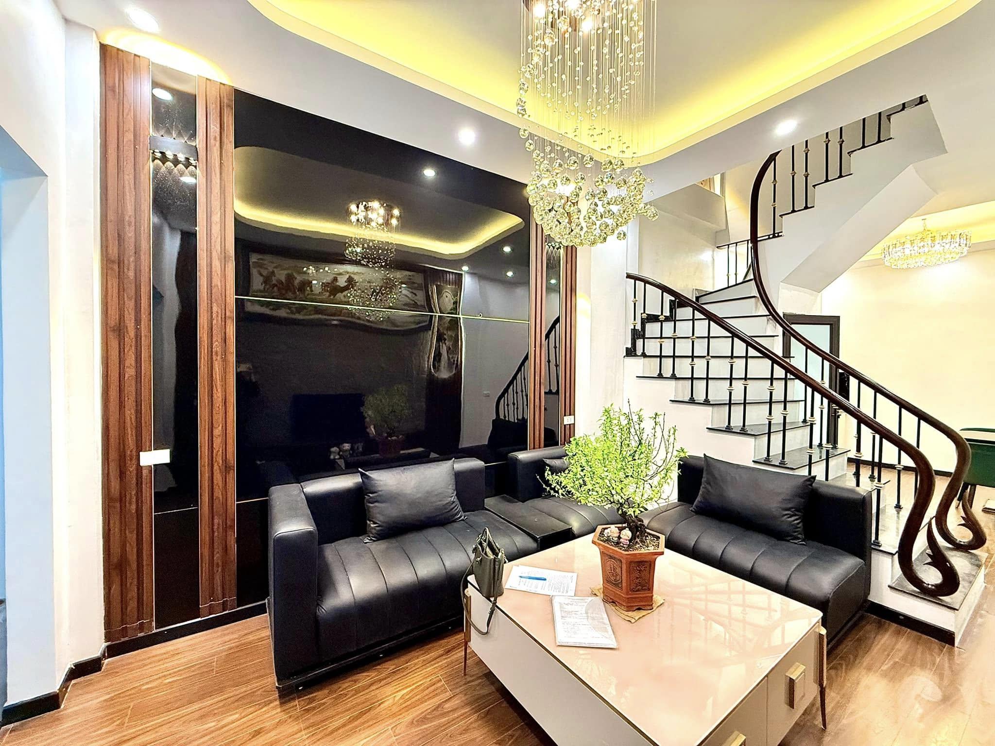 bánLÔ GÓC Ô TÔ KINH DOANH PHỐ Trường Chinh  Đống Đa 95 m giá 20.5 tỷ - Ảnh 2