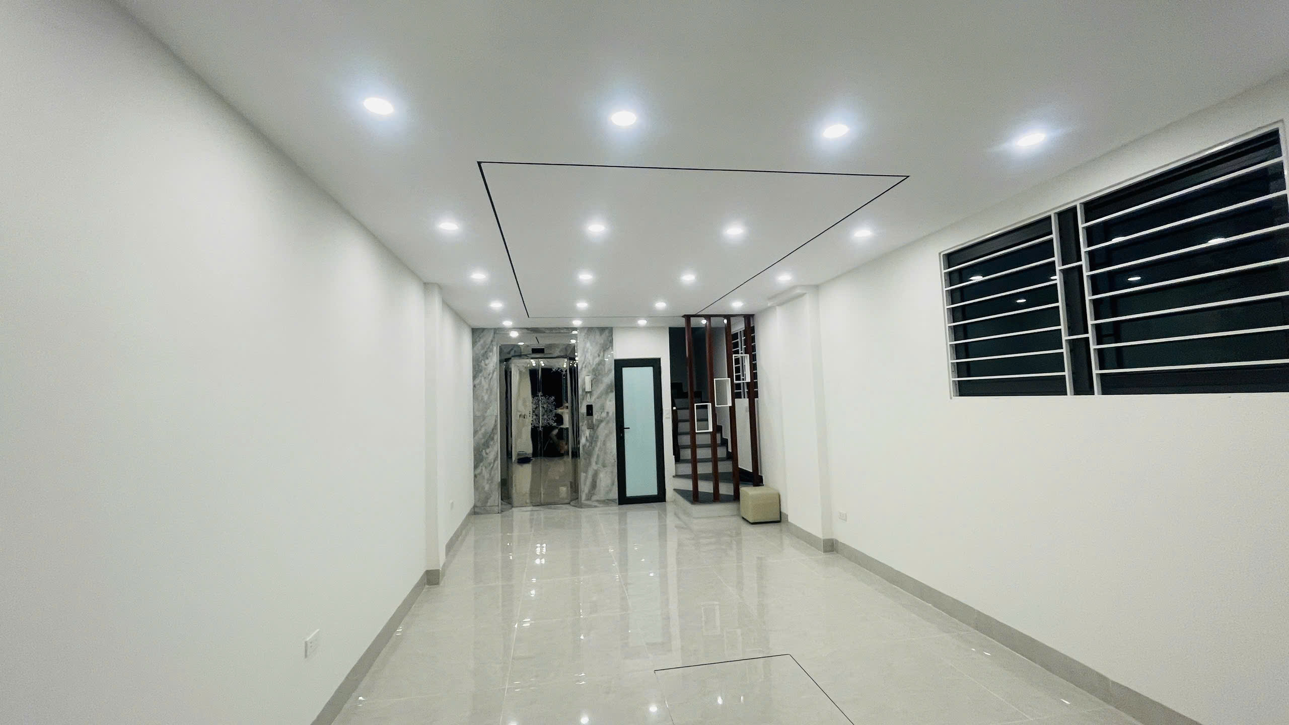 MẶT NGÕ GIÁP NHẤT - 40M – 8 TẦNG THANG MÁY – Ô TÔ ĐỖ CỬA – KINH DOANH VĂN PHÒNG – GIÁ 13.2 TỶ lh - Ảnh 4