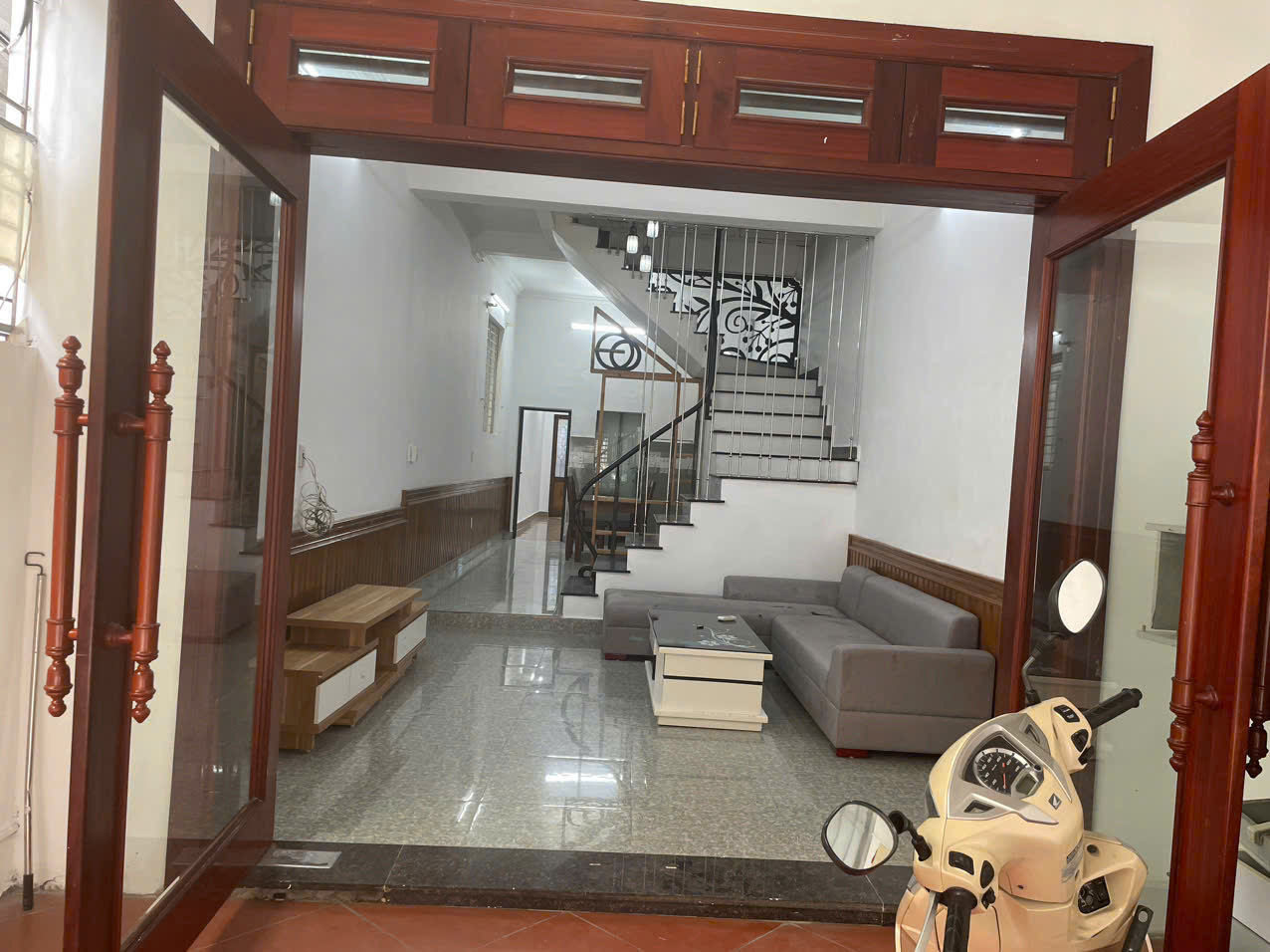 Bán nhà 2 tầng ô tô vào nhà phố Trương Mỹ, Phạm Ngũ Lão, TP Hải Dương – Giá chỉ 3.86 tỷ - Ảnh chính
