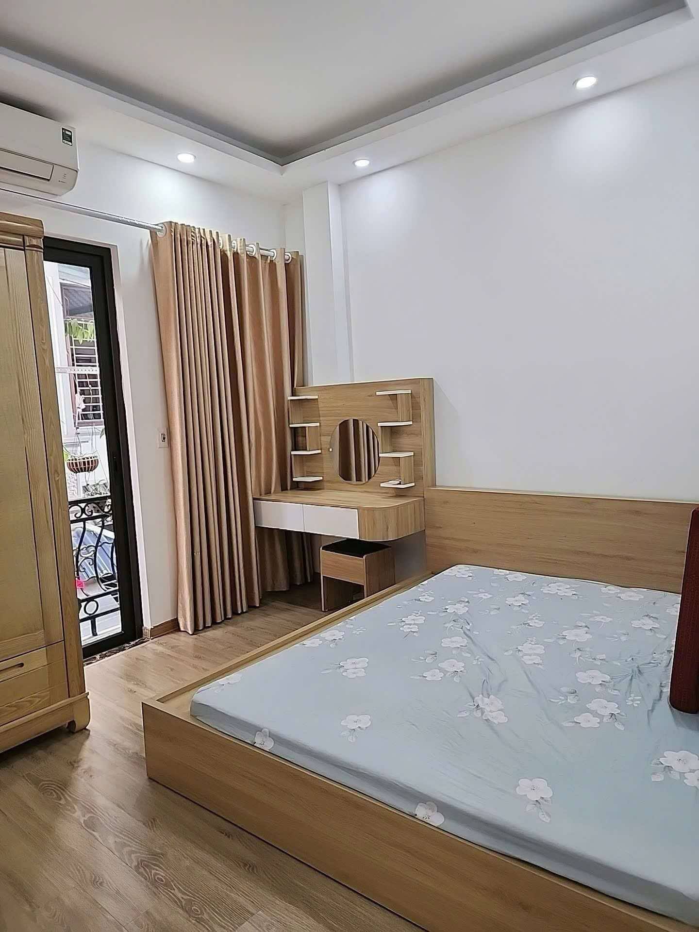 XUÂN LA NHÀ NÉT VÍP  nhà 40m vuông 5 tầng , mặt tiền 4m , mặt ngõ 3m giá 7,6 tỏi - Ảnh 2