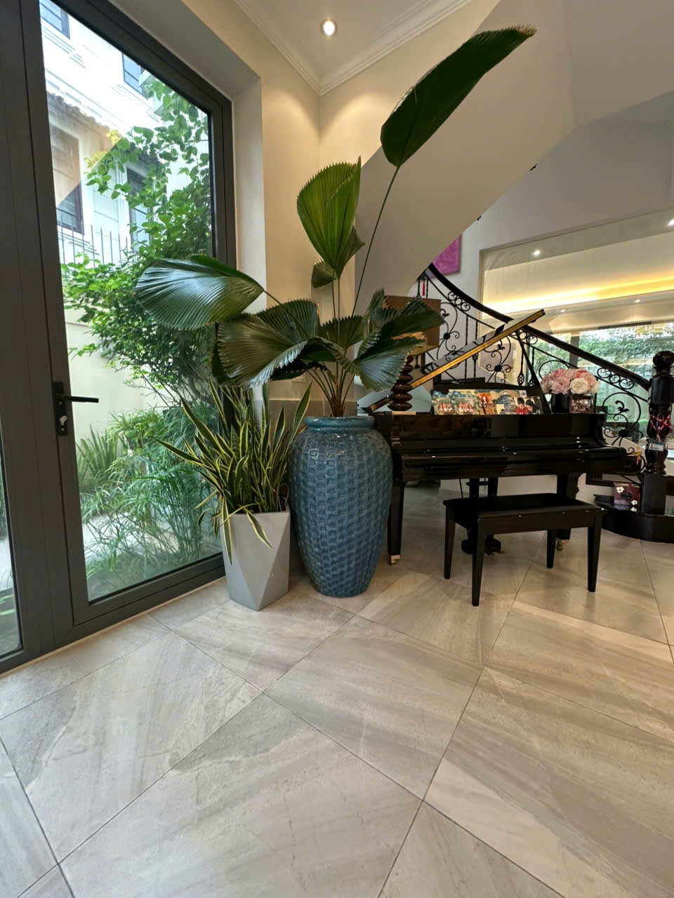 BÁN BIỆT THỰ C7 CIPUTRA VIEW HỒ CÔNG VIÊN SÂN GOLF - 380M2 - 12M MẶT TIỀN - SÁT LOTTE - Ảnh 2