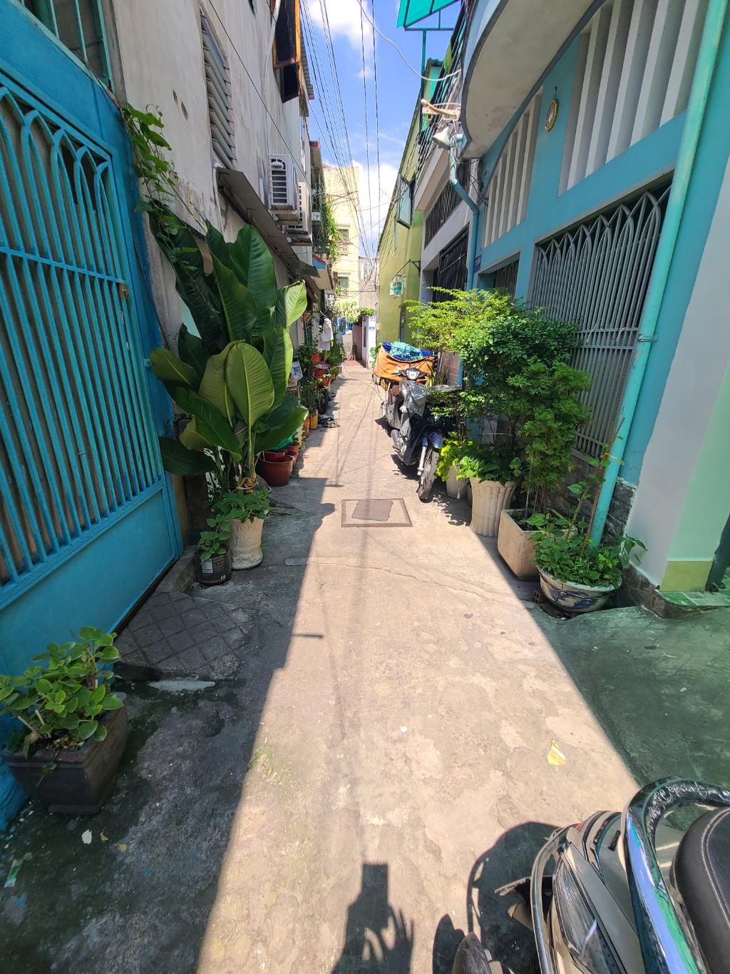 Bán nhà ngay chợ Phạm Văn Bạch, P12, Gò Vấp, 5x13m vuông vức, giá chỉ nhỉnh 4 tỷ còn bớt - Ảnh 1