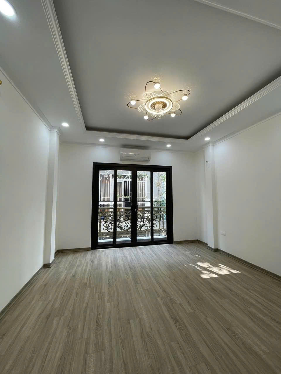 BÁN NHÀ, LÔ GÓC TAM TRINH - HOÀNG MAI,  DT 64 M, 5 TẦNG, TM, MT 4,5 M, GIÁ 14,8TỶ. - Ảnh 2